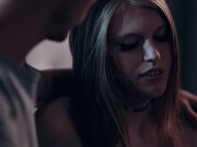 气质极品身材人妖和小鲜肉床上翻滚亲密深喉玩屁眼