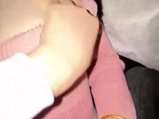 户外雨中野战 被路人发现威胁报警 无奈让他加入3P内射姐姐 姐姐被吓坏了